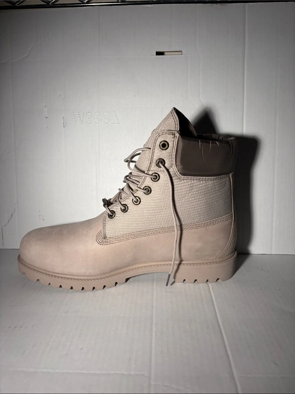 NEW Timberland Men’s Light Beige/Nude Lace-Up Work Boots Size 12